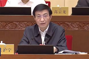 复刻C罗？乌迪内斯前锋卢卡上演头球高空轰炸